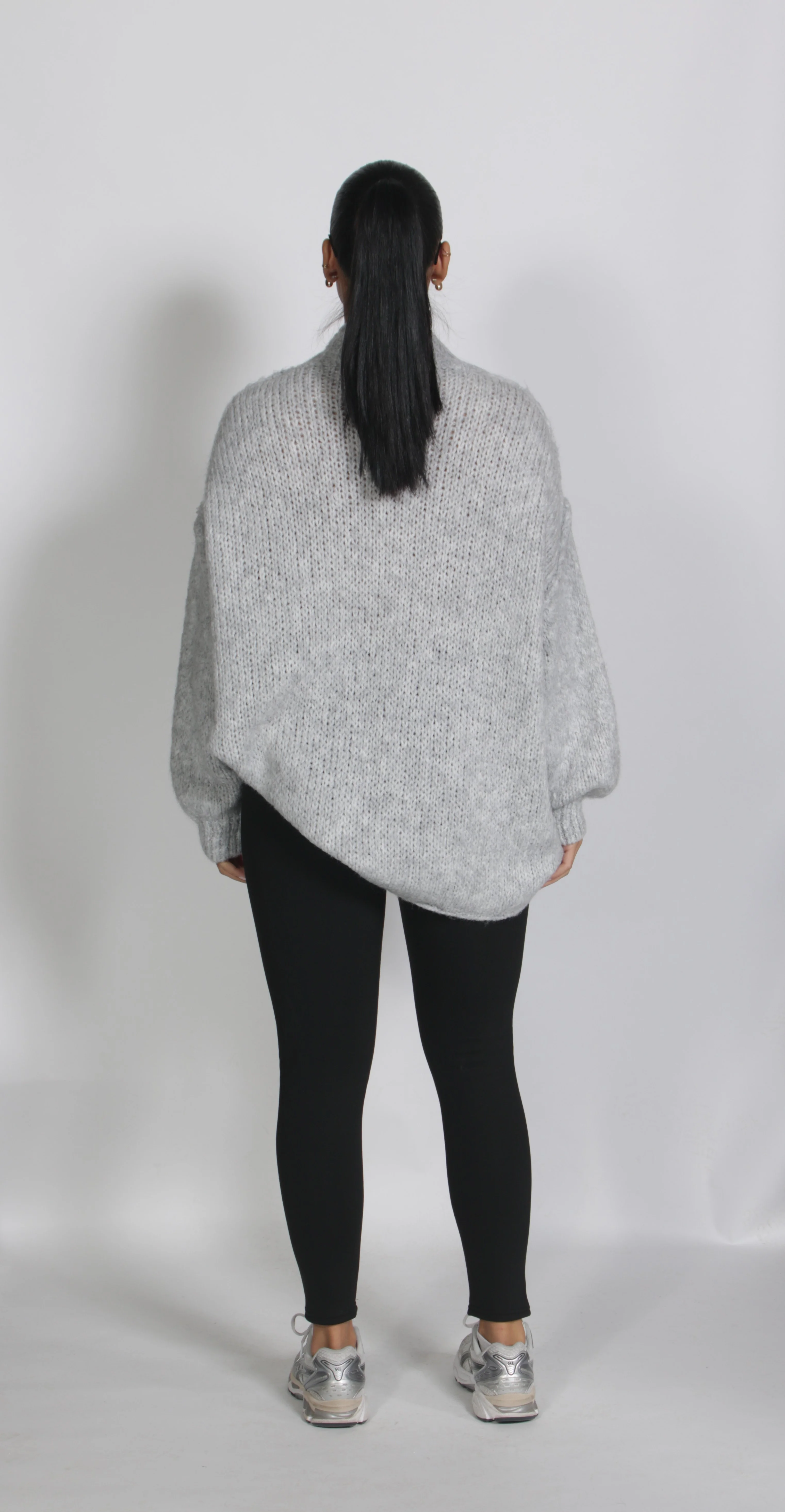 Oversized knitted Cardigan Grey - Image 2